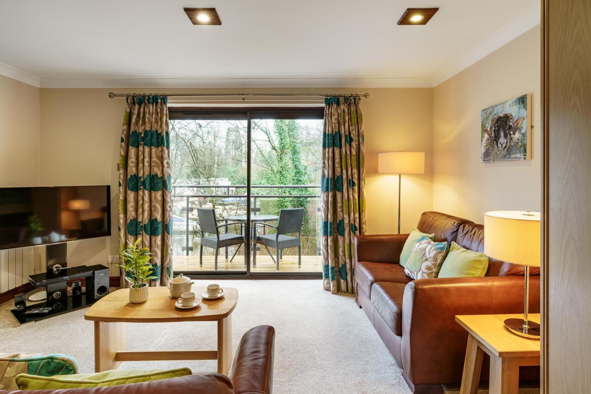 2 Bedroom Lake District Cottage At Windermere Marina Village Bowness-on-Windermere Exterior foto